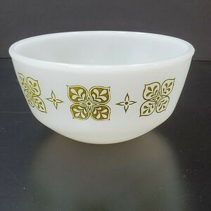 Vtg Fire King Green Dutch Clover Anchor Hocking White Milk Glass 5" Mixing Bowl